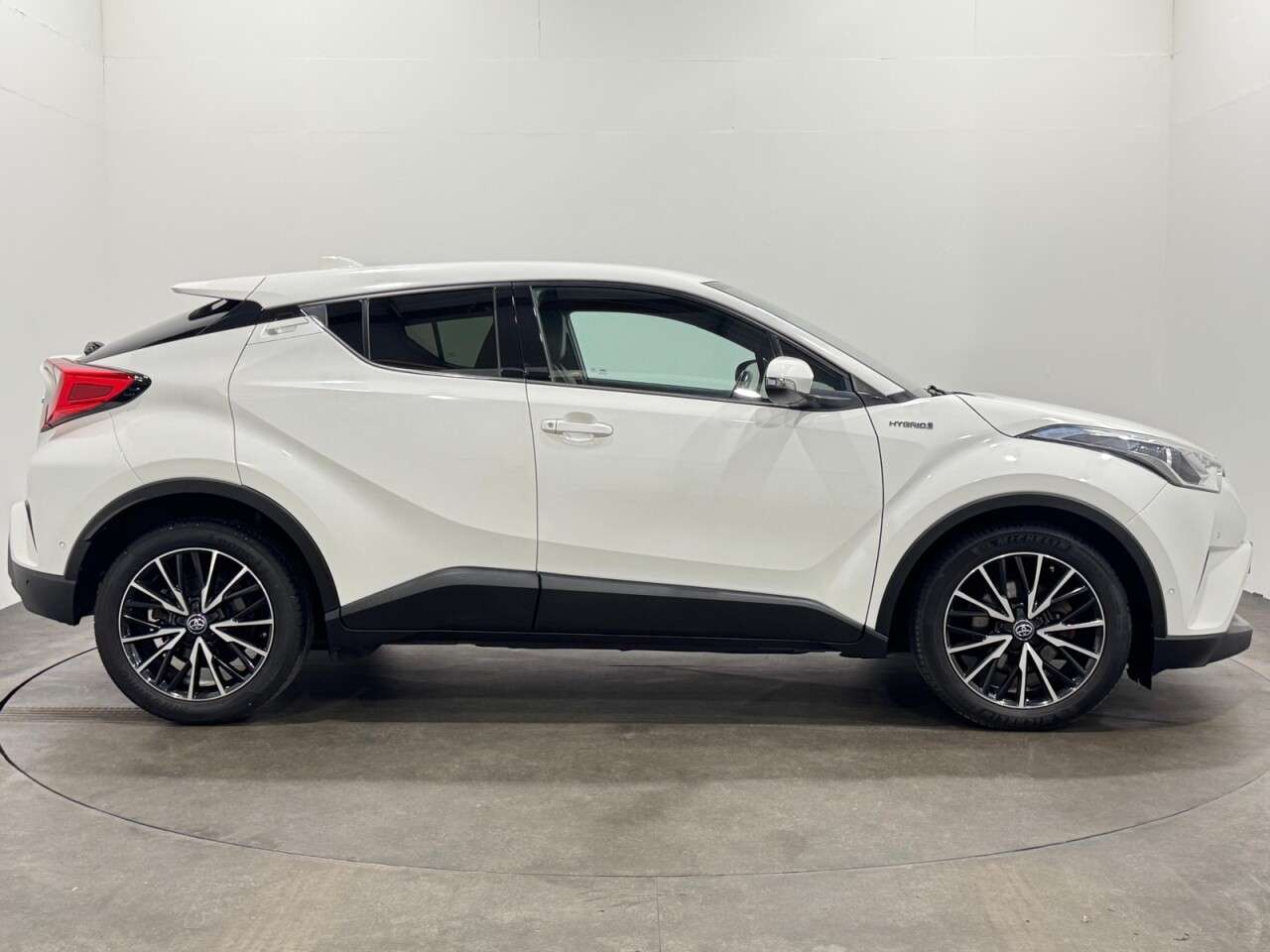 2018 TOYOTA C-HR 2018 TOYOTA C-HR