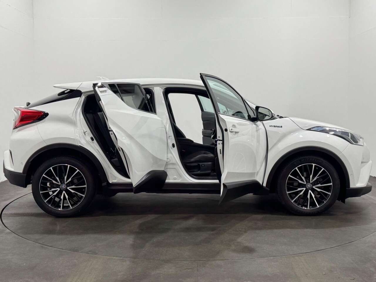 2018 TOYOTA C-HR 2018 TOYOTA C-HR