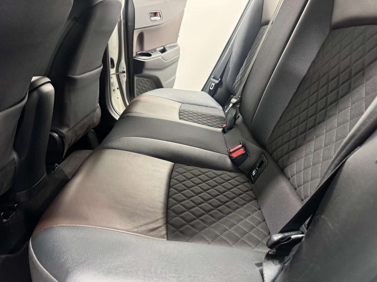 2018 TOYOTA C-HR 2018 TOYOTA C-HR