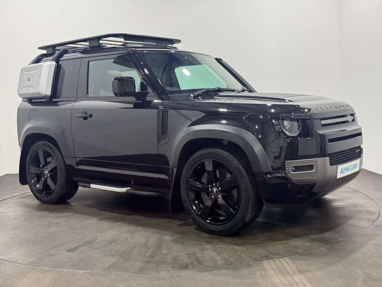 A 2023 LAND ROVER DEFENDER 90 3.0 D250 MHEV X-Dynamic SE SUV 3dr Diesel Auto 4WD Euro 6 (s/s) (250 ps) Gl A 2023 LAND ROVER DEFENDER 90 3.0 D250 MHEV X-Dynamic SE SUV 3dr Diesel Auto 4WD Euro 6 (s/s) (250 ps) Gl
