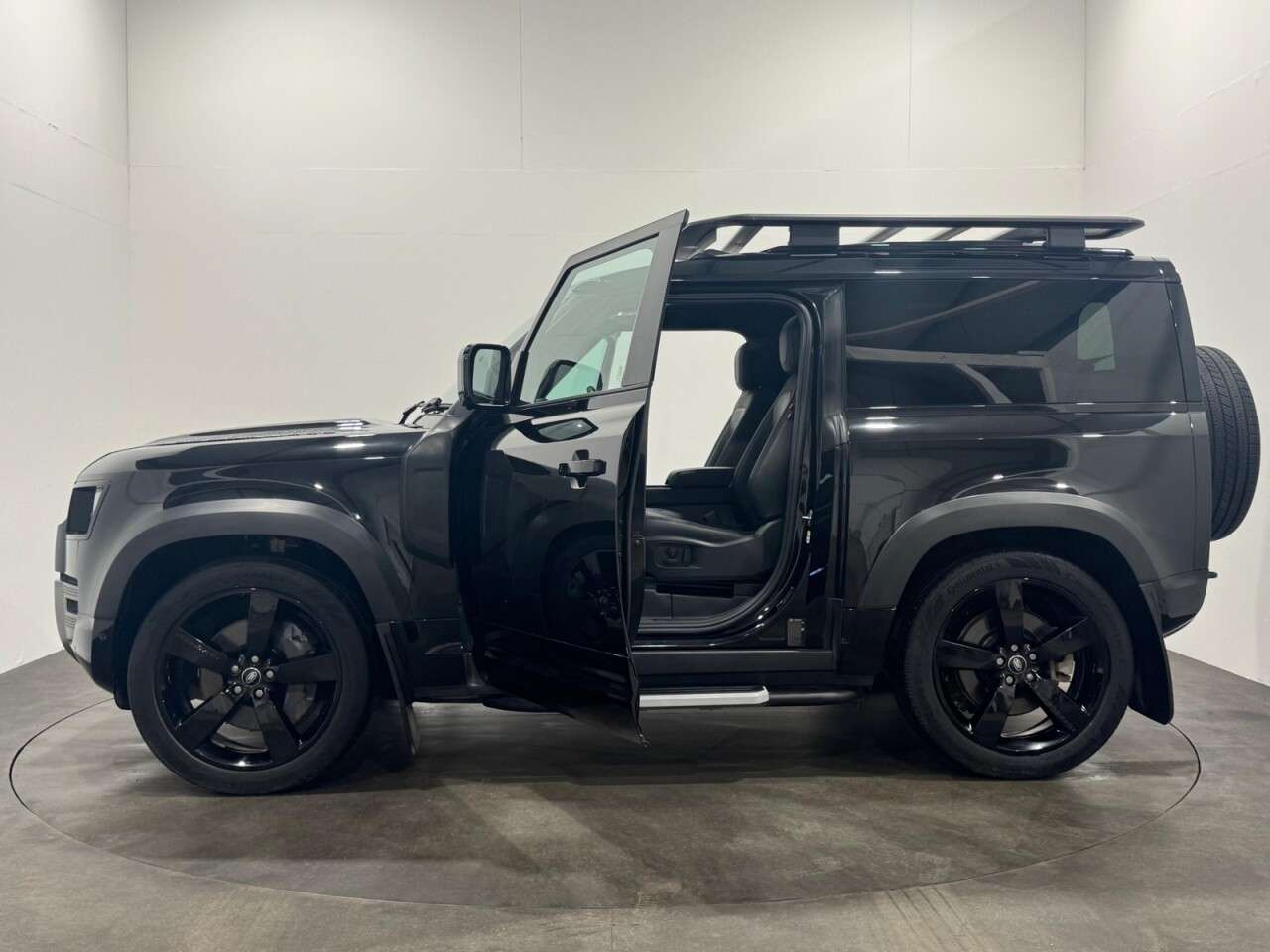 2023 LAND ROVER DEFENDER 90 2023 LAND ROVER DEFENDER 90