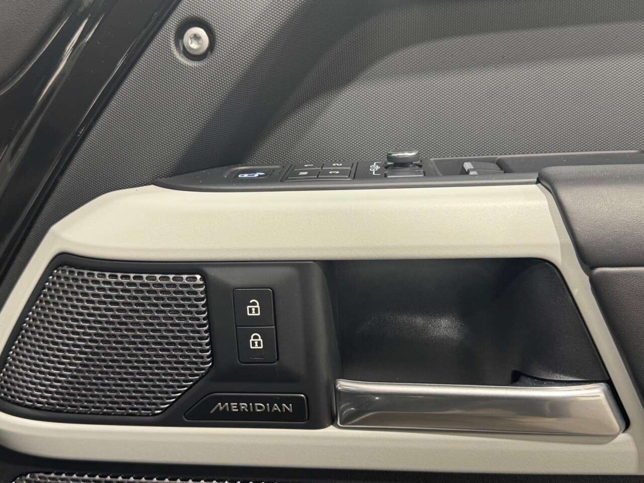 2023 LAND ROVER DEFENDER 90 2023 LAND ROVER DEFENDER 90