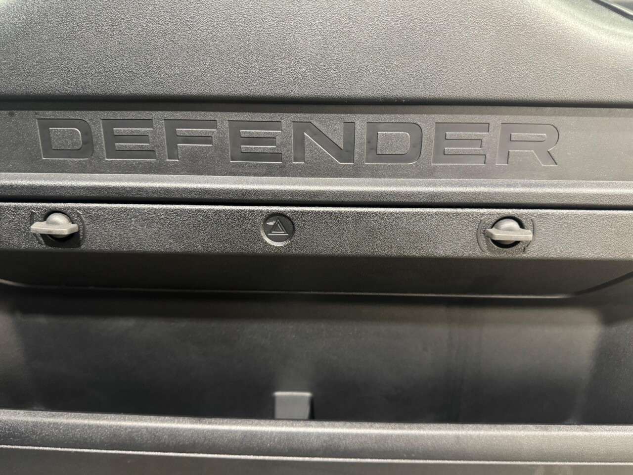 2023 LAND ROVER DEFENDER 90 2023 LAND ROVER DEFENDER 90