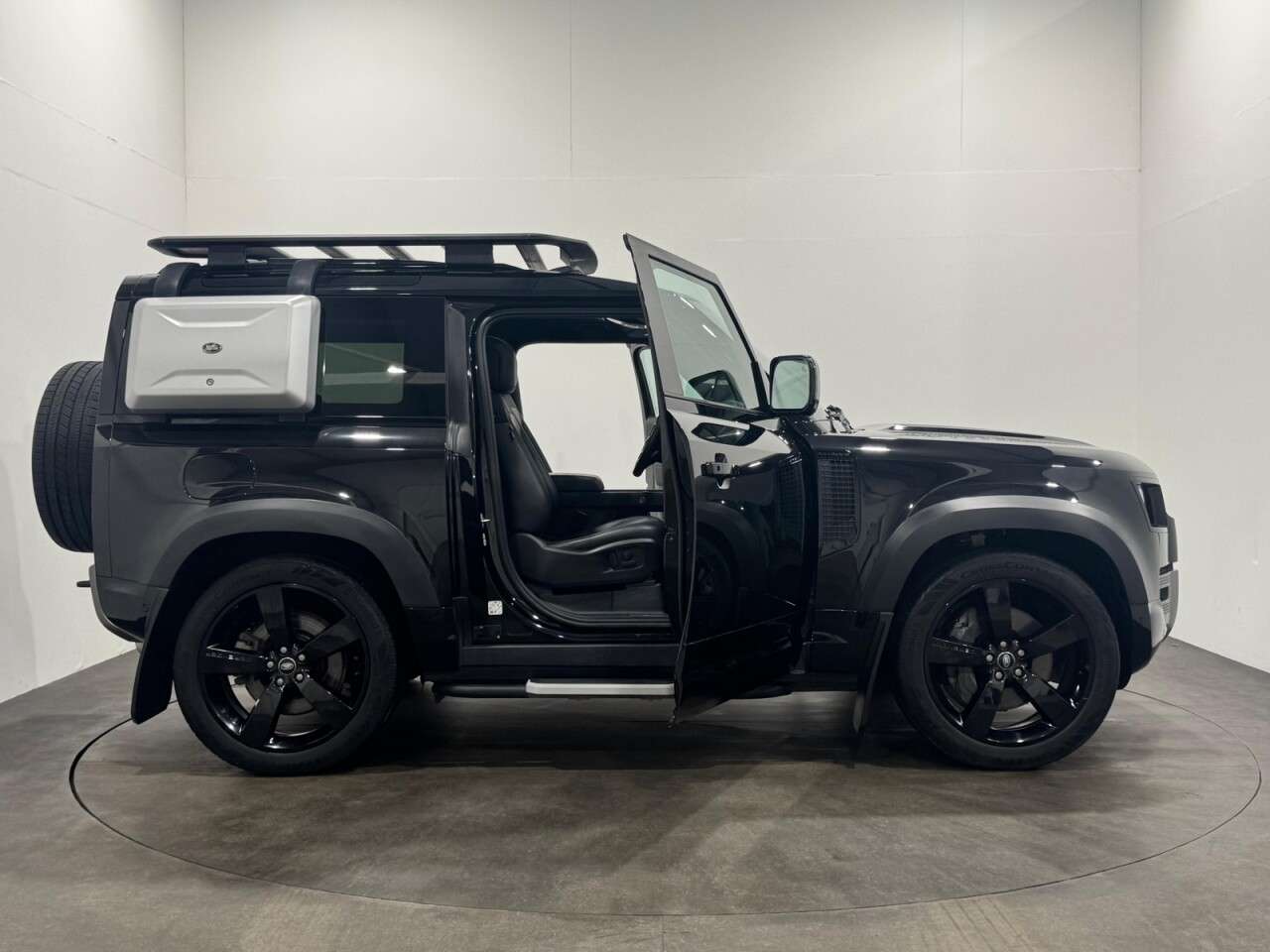2023 LAND ROVER DEFENDER 90 2023 LAND ROVER DEFENDER 90