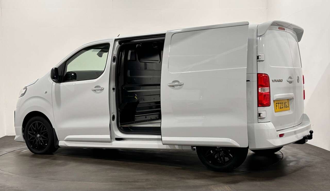 A 2023 VAUXHALL VIVARO 2.0 Turbo D 3100 GS Panel Van 6dr Diesel Auto L1 H1 Euro 6 (s/s) (180 ps) 3 A 2023 VAUXHALL VIVARO 2.0 Turbo D 3100 GS Panel Van 6dr Diesel Auto L1 H1 Euro 6 (s/s) (180 ps) 3