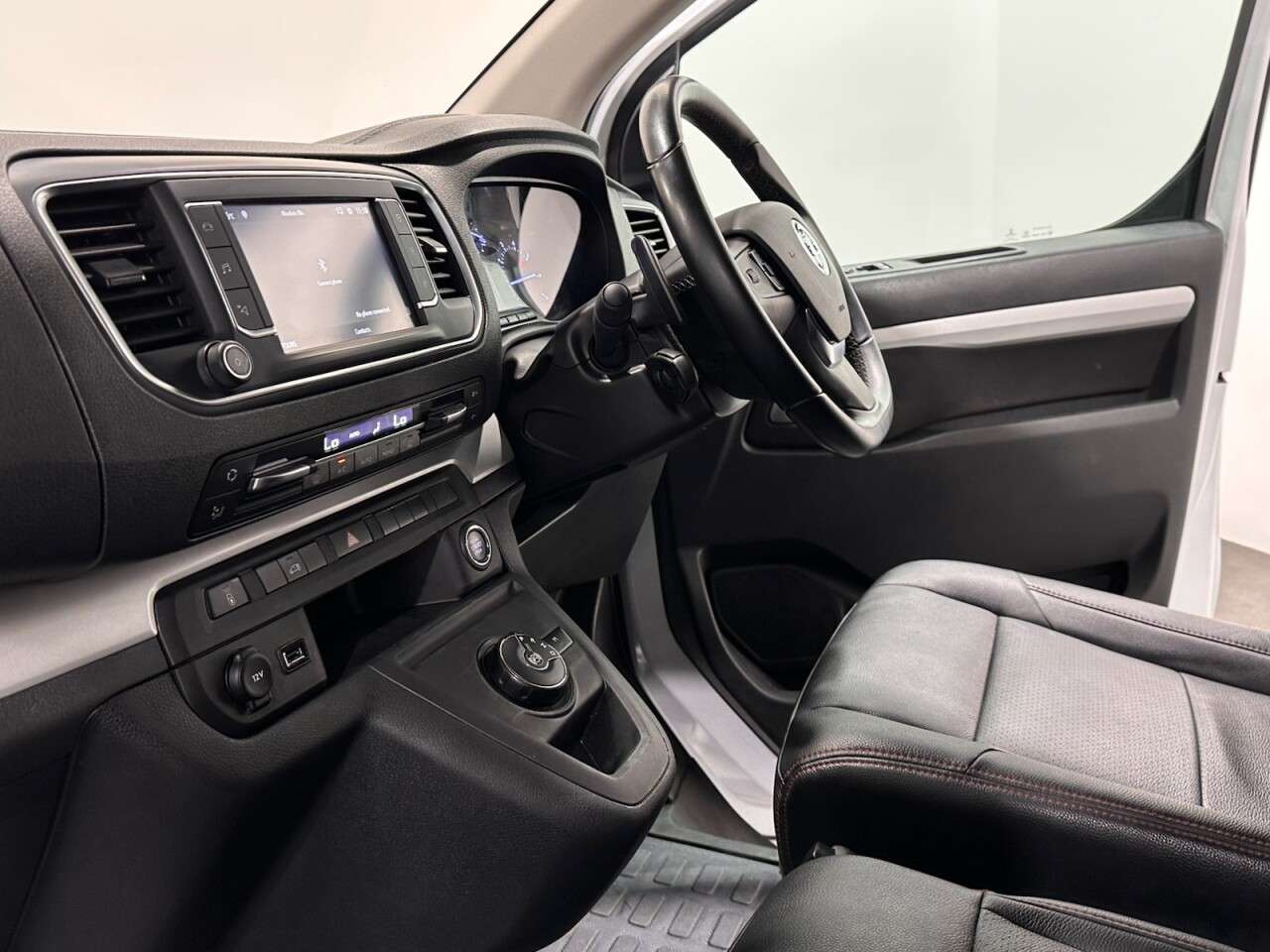 2023 VAUXHALL VIVARO 2023 VAUXHALL VIVARO