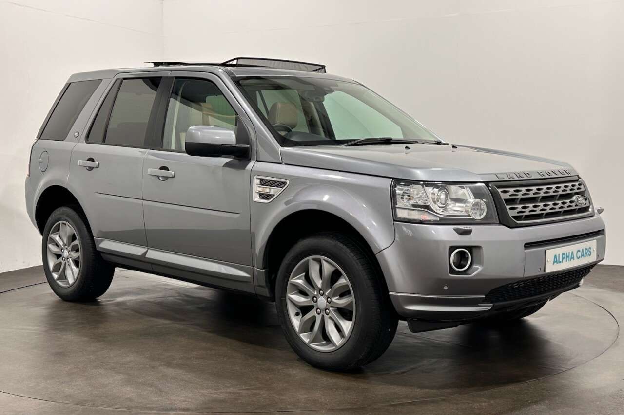 A 2013 LAND ROVER FREELANDER 2 2.2 SD4 HSE SUV 5dr Diesel CommandShift 4WD Euro 5 (190 ps) Towbar / Electr A 2013 LAND ROVER FREELANDER 2 2.2 SD4 HSE SUV 5dr Diesel CommandShift 4WD Euro 5 (190 ps) Towbar / Electr