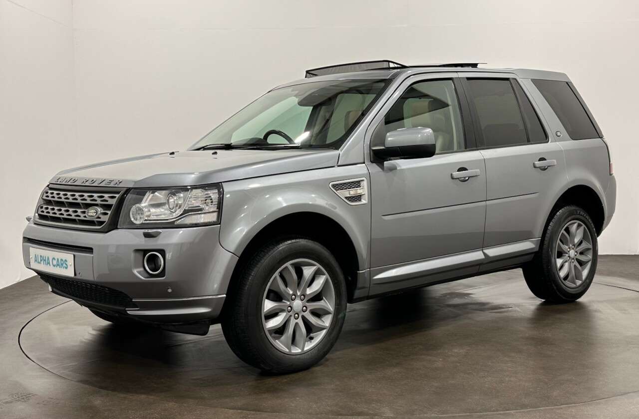 A 2013 LAND ROVER FREELANDER 2 2.2 SD4 HSE SUV 5dr Diesel CommandShift 4WD Euro 5 (190 ps) Towbar / Electr A 2013 LAND ROVER FREELANDER 2 2.2 SD4 HSE SUV 5dr Diesel CommandShift 4WD Euro 5 (190 ps) Towbar / Electr