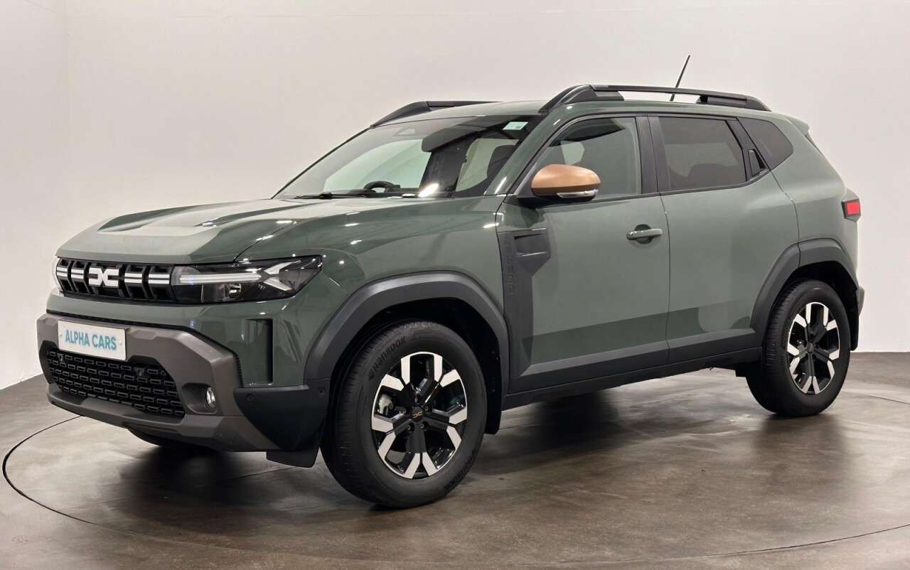 A 2025 DACIA DUSTER 1.6 Hybrid EXTREME SUV 5dr Petrol Hybrid Auto Euro 6 (s/s) (140 ps) 360 Vie A 2025 DACIA DUSTER 1.6 Hybrid EXTREME SUV 5dr Petrol Hybrid Auto Euro 6 (s/s) (140 ps) 360 Vie
