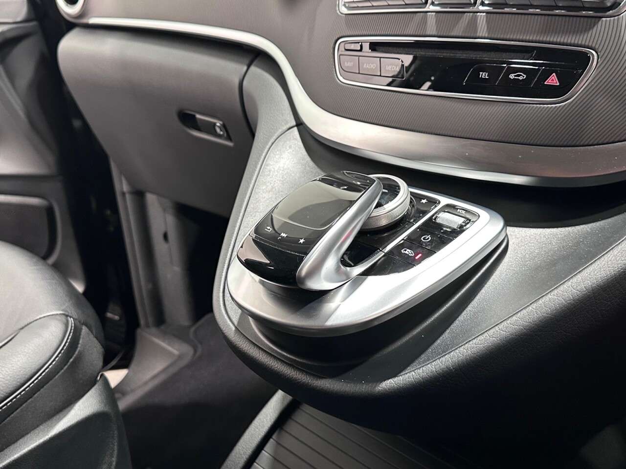2019 MERCEDES-BENZ V CLASS 2019 MERCEDES-BENZ V CLASS