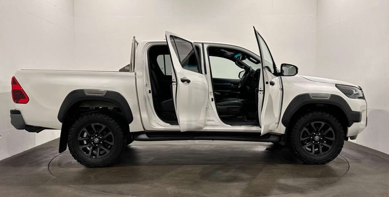 2024 TOYOTA HILUX 2024 TOYOTA HILUX