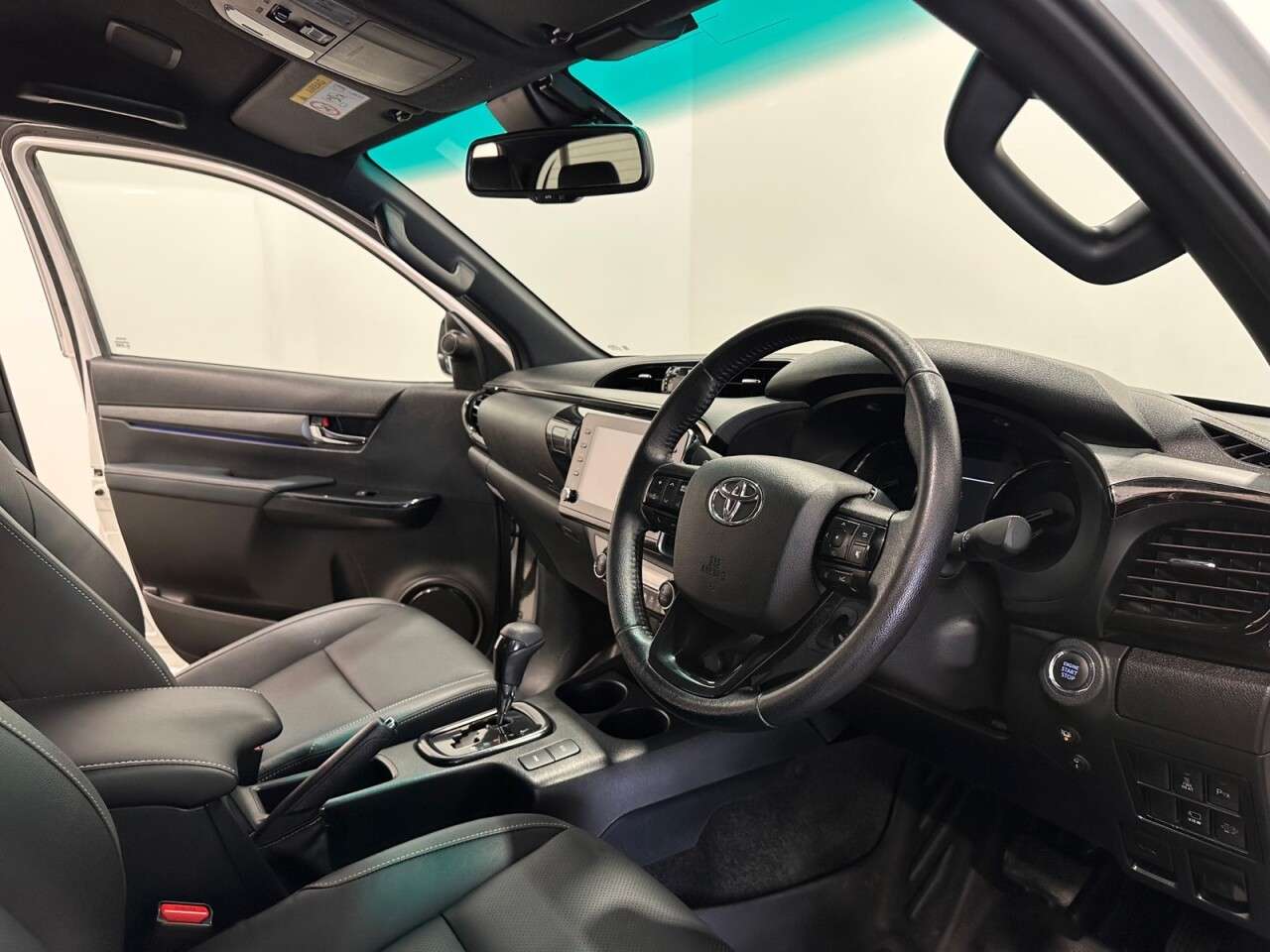 2024 TOYOTA HILUX 2024 TOYOTA HILUX