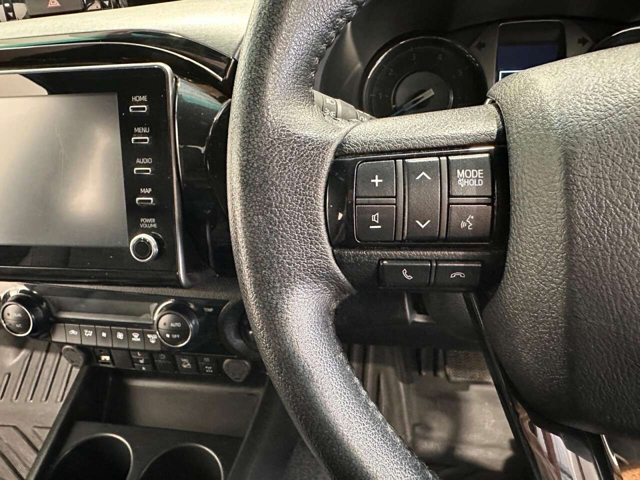 2024 TOYOTA HILUX 2024 TOYOTA HILUX