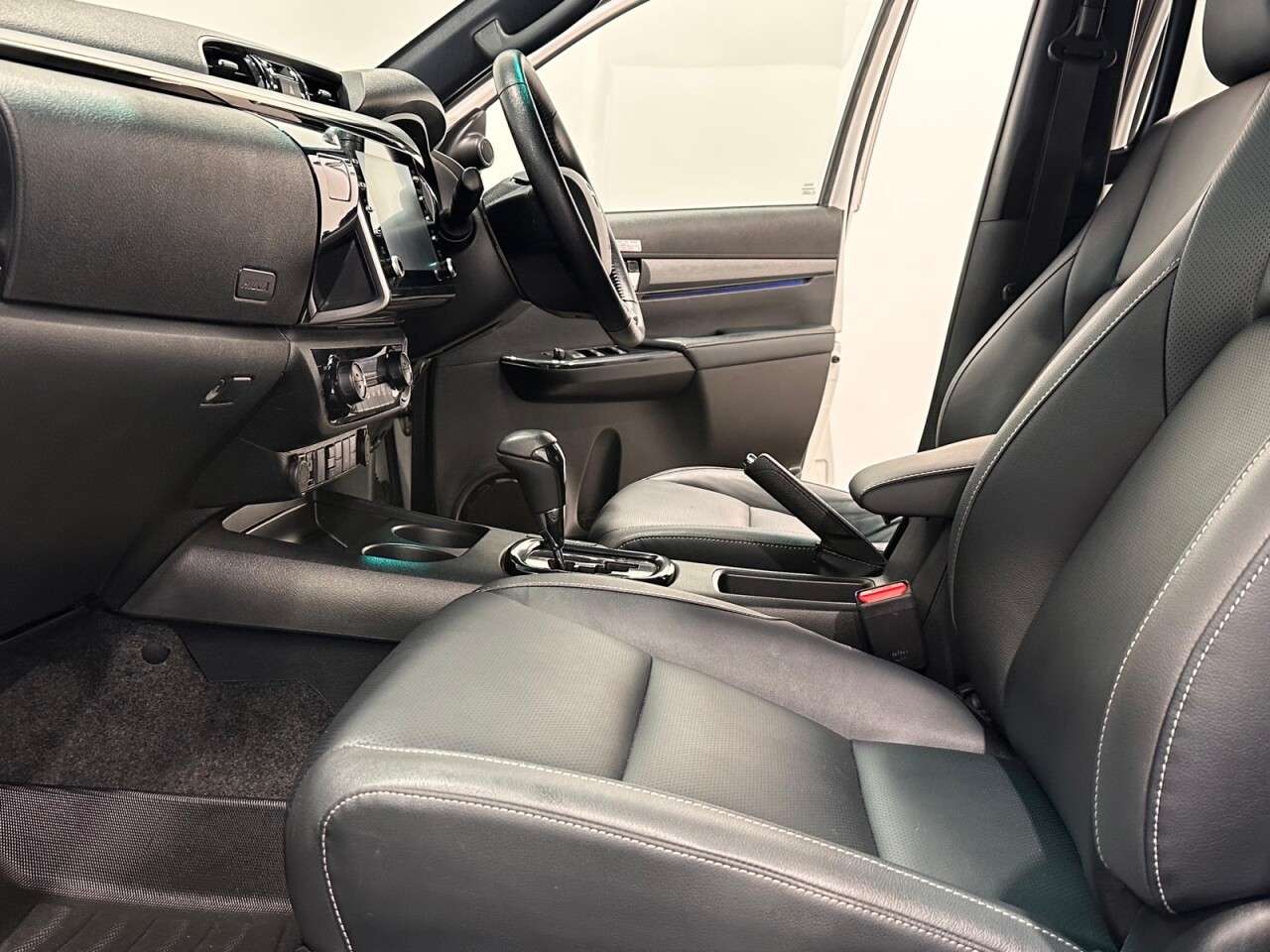 2024 TOYOTA HILUX 2024 TOYOTA HILUX