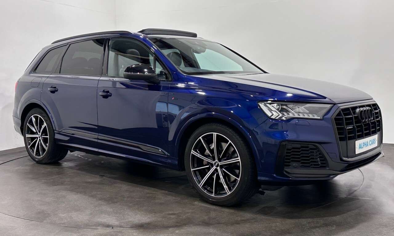 A 2019 AUDI Q7 3.0 TDI V6 50 Black Edition SUV 5dr Diesel Tiptronic quattro Euro 6 (s/s) ( A 2019 AUDI Q7 3.0 TDI V6 50 Black Edition SUV 5dr Diesel Tiptronic quattro Euro 6 (s/s) (