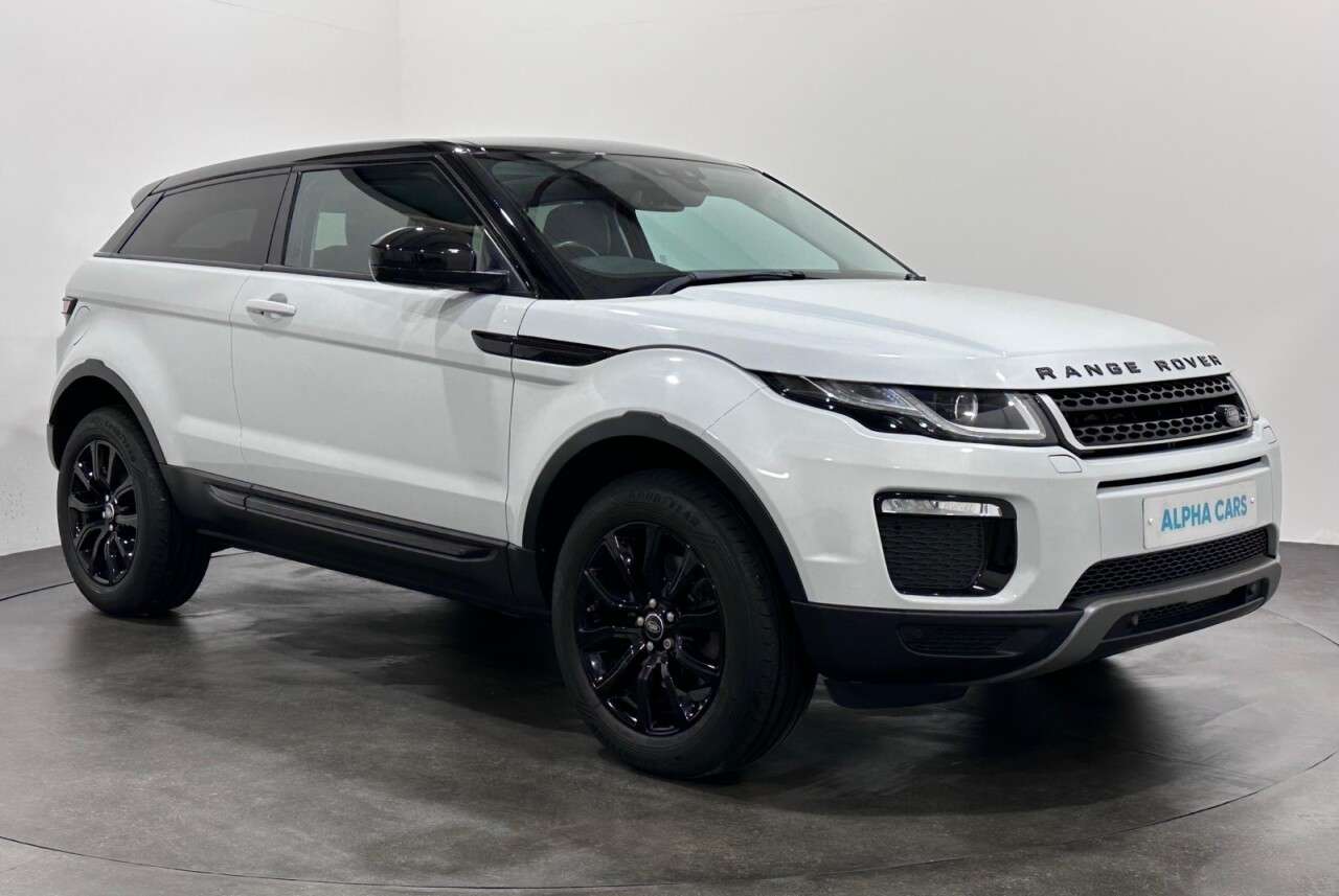 A 2016 LAND ROVER RANGE ROVER EVOQUE 2.0 TD4 SE Tech Coupe 3dr Diesel Auto 4WD Euro 6 (s/s) (180 ps) Panoramic G A 2016 LAND ROVER RANGE ROVER EVOQUE 2.0 TD4 SE Tech Coupe 3dr Diesel Auto 4WD Euro 6 (s/s) (180 ps) Panoramic G