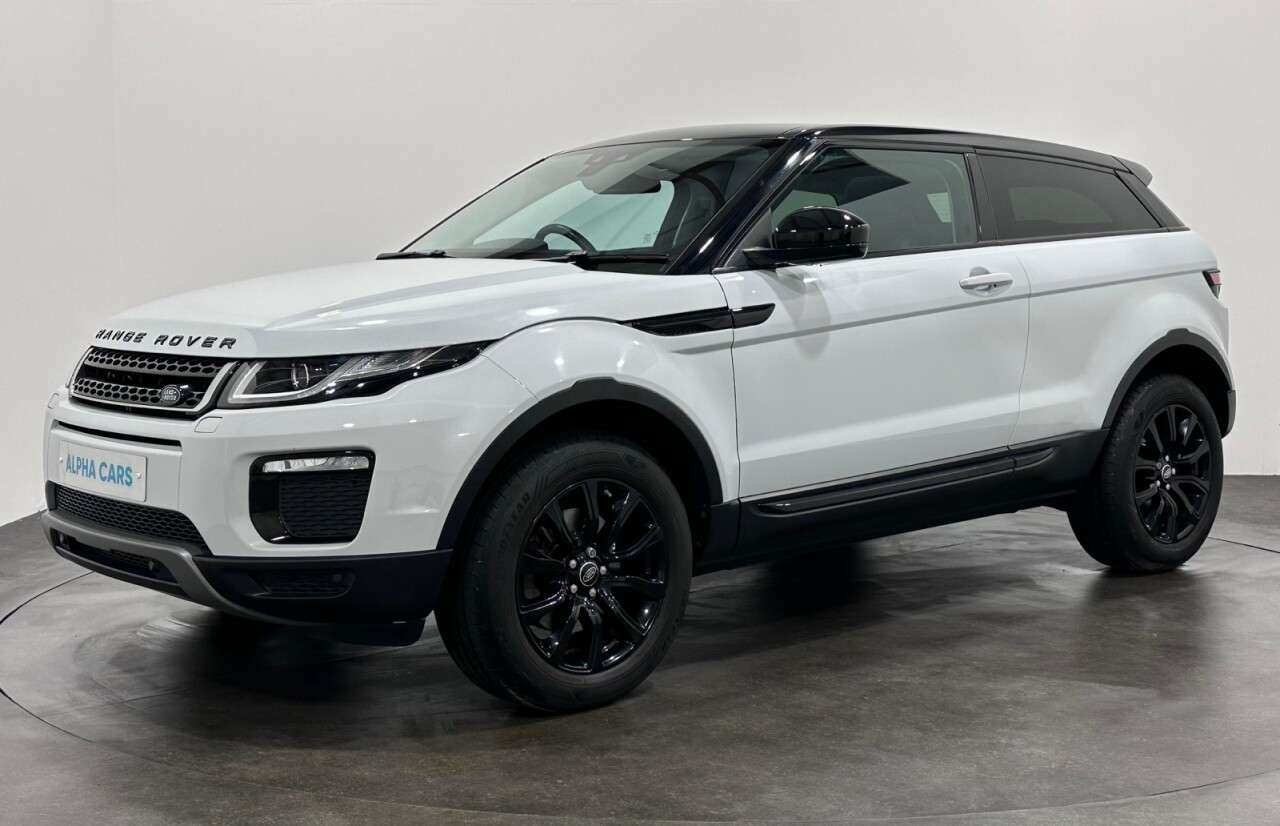 A 2016 LAND ROVER RANGE ROVER EVOQUE 2.0 TD4 SE Tech Coupe 3dr Diesel Auto 4WD Euro 6 (s/s) (180 ps) Panoramic G A 2016 LAND ROVER RANGE ROVER EVOQUE 2.0 TD4 SE Tech Coupe 3dr Diesel Auto 4WD Euro 6 (s/s) (180 ps) Panoramic G
