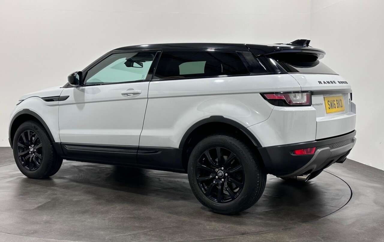 A 2016 LAND ROVER RANGE ROVER EVOQUE 2.0 TD4 SE Tech Coupe 3dr Diesel Auto 4WD Euro 6 (s/s) (180 ps) Panoramic G A 2016 LAND ROVER RANGE ROVER EVOQUE 2.0 TD4 SE Tech Coupe 3dr Diesel Auto 4WD Euro 6 (s/s) (180 ps) Panoramic G