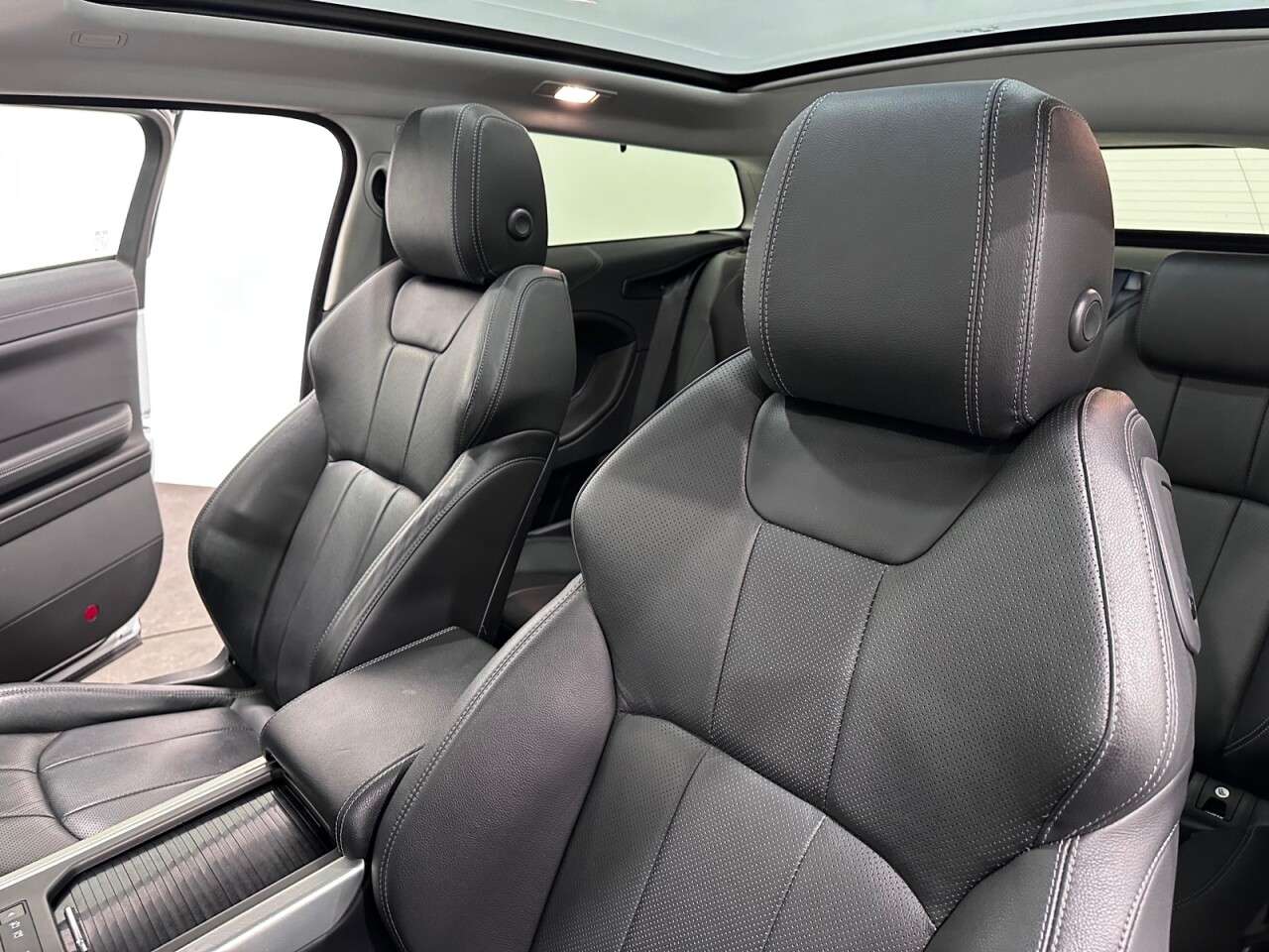 2016 LAND ROVER RANGE ROVER EVOQUE 2016 LAND ROVER RANGE ROVER EVOQUE