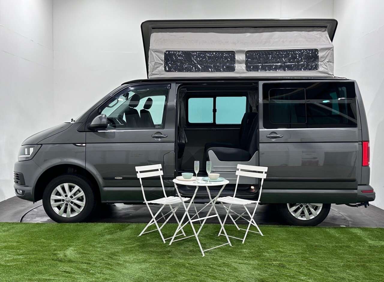 A 2019 VOLKSWAGEN TRANSPORTER 2.0 TDI T30 BlueMotion Tech Highline Kombi Double Cab 5dr Diesel DSG FWD SW A 2019 VOLKSWAGEN TRANSPORTER 2.0 TDI T30 BlueMotion Tech Highline Kombi Double Cab 5dr Diesel DSG FWD SW