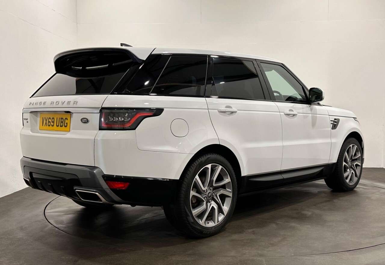 A 2019 LAND ROVER RANGE ROVER SPORT 3.0 SD V6 HSE SUV 5dr Diesel Auto 4WD Euro 6 (s/s) (306 ps) Hosting a gener A 2019 LAND ROVER RANGE ROVER SPORT 3.0 SD V6 HSE SUV 5dr Diesel Auto 4WD Euro 6 (s/s) (306 ps) Hosting a gener