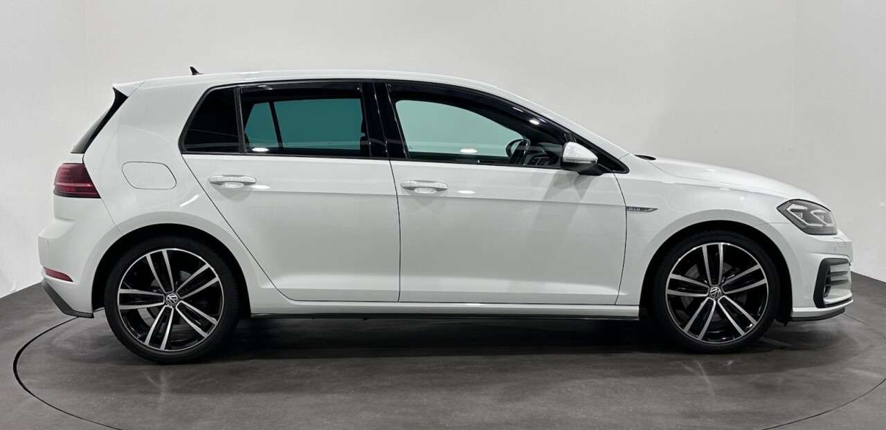 2018 VOLKSWAGEN GOLF 2018 VOLKSWAGEN GOLF