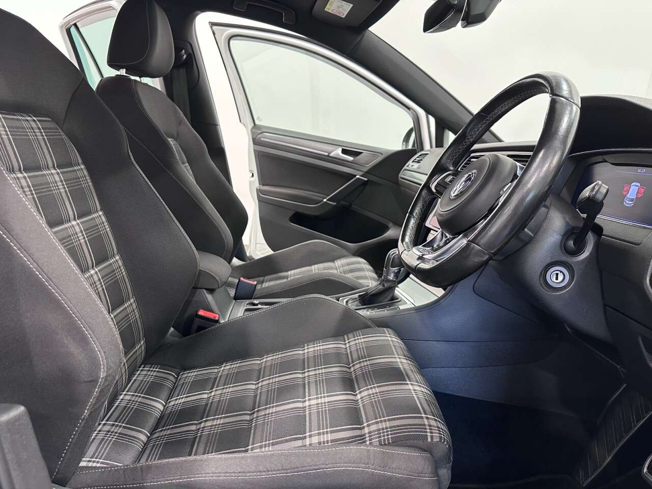 2018 VOLKSWAGEN GOLF 2018 VOLKSWAGEN GOLF
