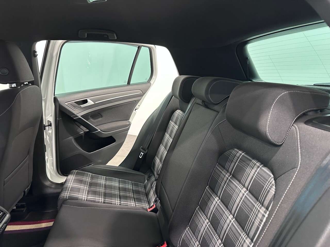 2018 VOLKSWAGEN GOLF 2018 VOLKSWAGEN GOLF