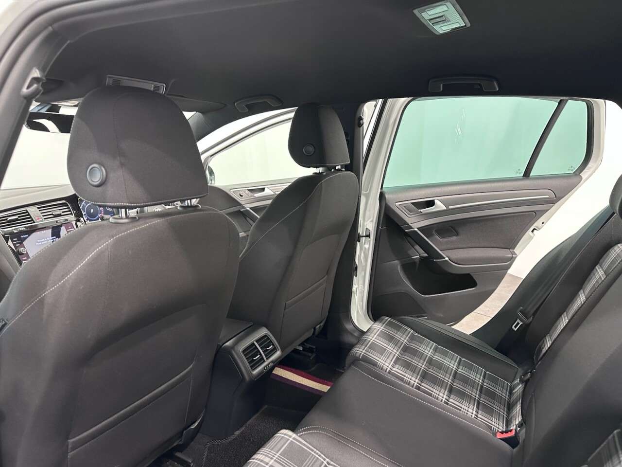 2018 VOLKSWAGEN GOLF 2018 VOLKSWAGEN GOLF
