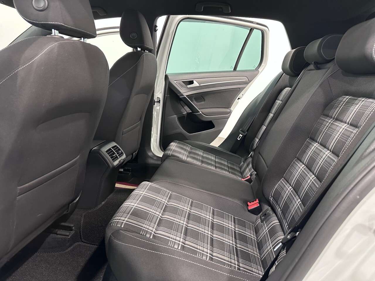 2018 VOLKSWAGEN GOLF 2018 VOLKSWAGEN GOLF