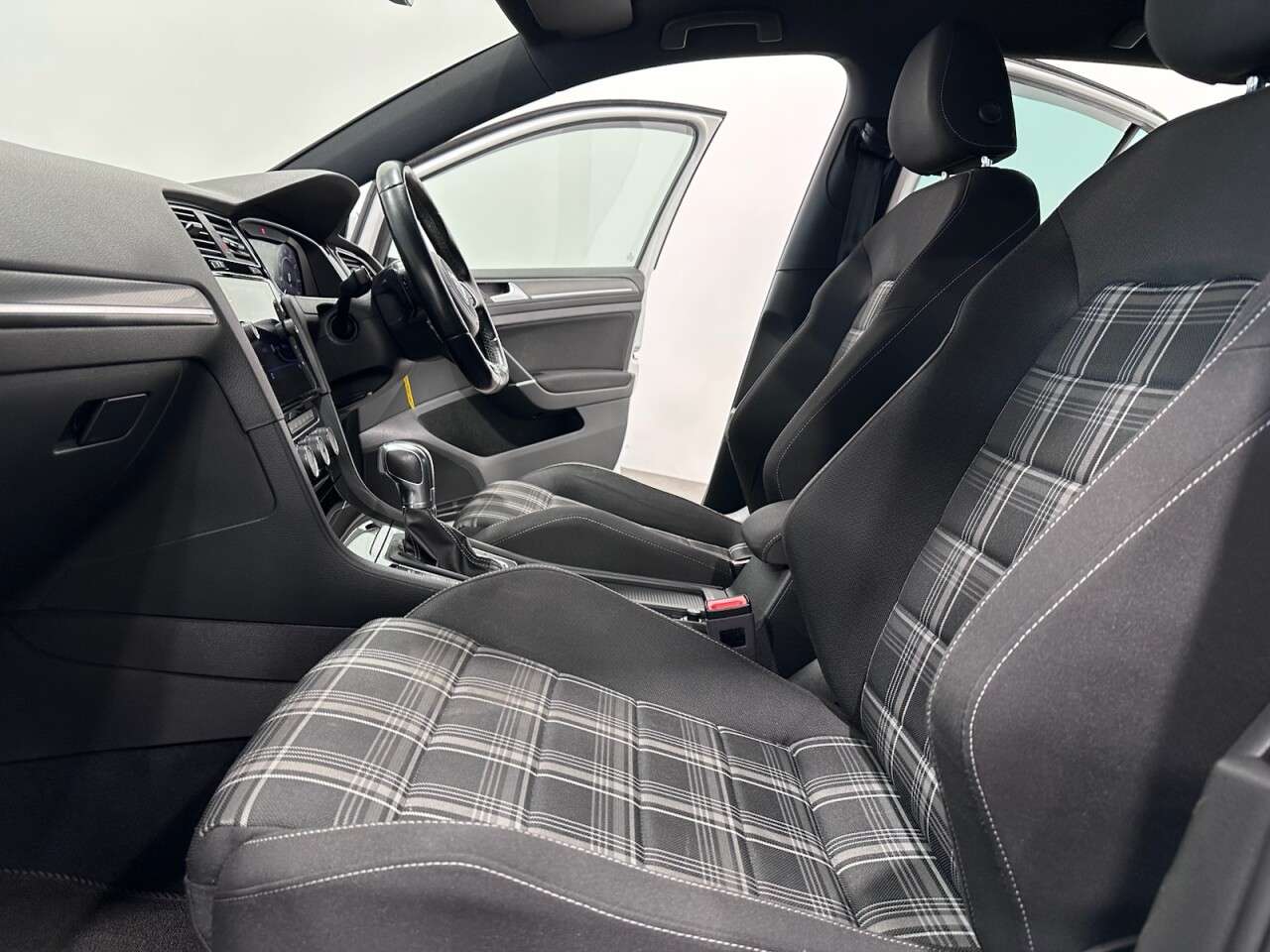 2018 VOLKSWAGEN GOLF 2018 VOLKSWAGEN GOLF