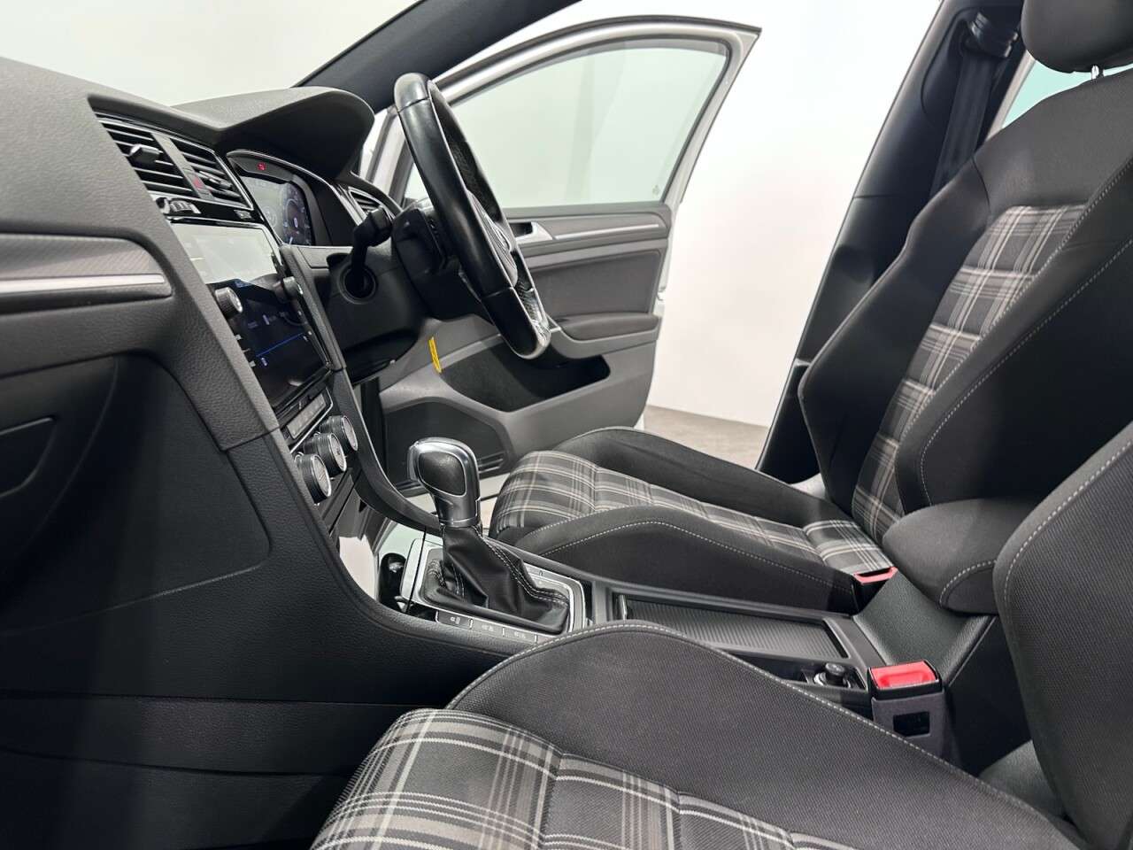2018 VOLKSWAGEN GOLF 2018 VOLKSWAGEN GOLF