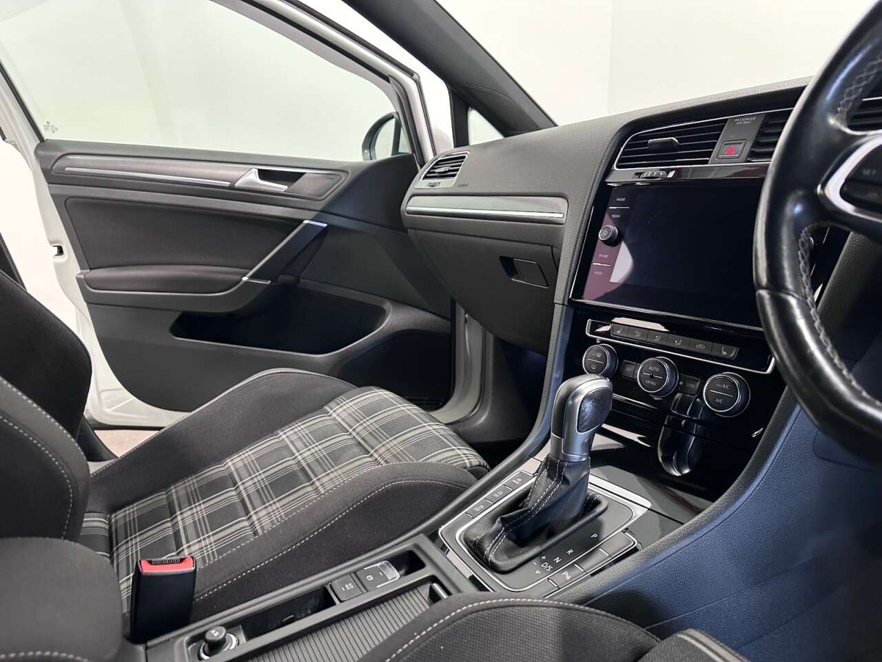2018 VOLKSWAGEN GOLF 2018 VOLKSWAGEN GOLF