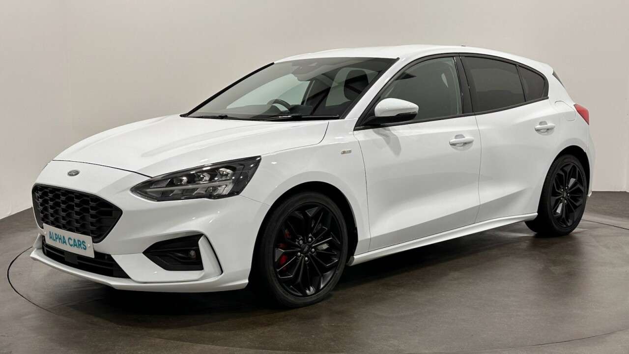 A 2021 FORD FOCUS 1.5 EcoBlue ST-Line X Hatchback 5dr Diesel Auto Euro 6 (s/s) (120 ps) A 2021 FORD FOCUS 1.5 EcoBlue ST-Line X Hatchback 5dr Diesel Auto Euro 6 (s/s) (120 ps)