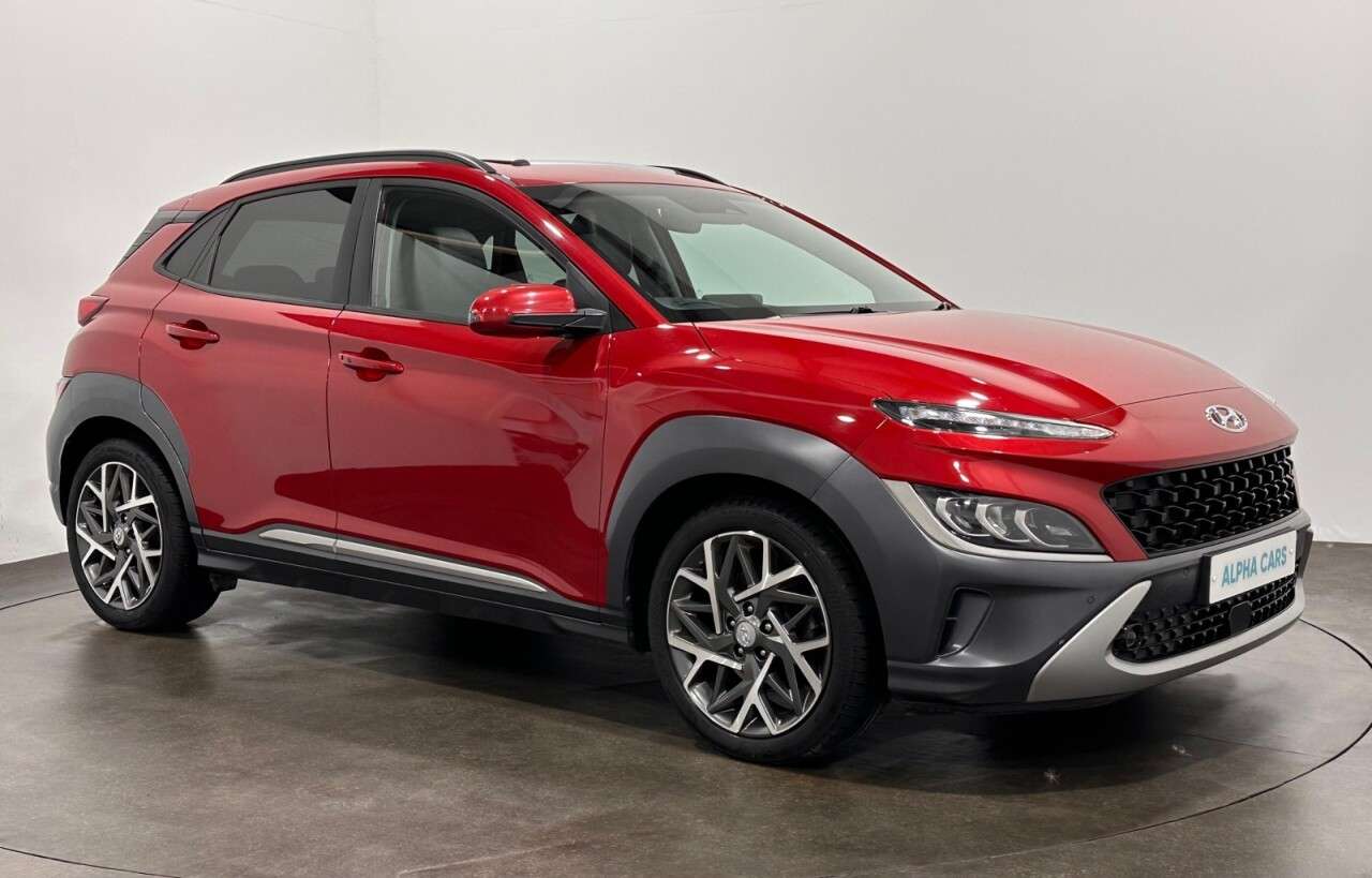 A 2021 HYUNDAI KONA 1.6 h-GDi Ultimate SUV 5dr Petrol Hybrid DCT Euro 6 (s/s) (141 ps) Full Lea A 2021 HYUNDAI KONA 1.6 h-GDi Ultimate SUV 5dr Petrol Hybrid DCT Euro 6 (s/s) (141 ps) Full Lea