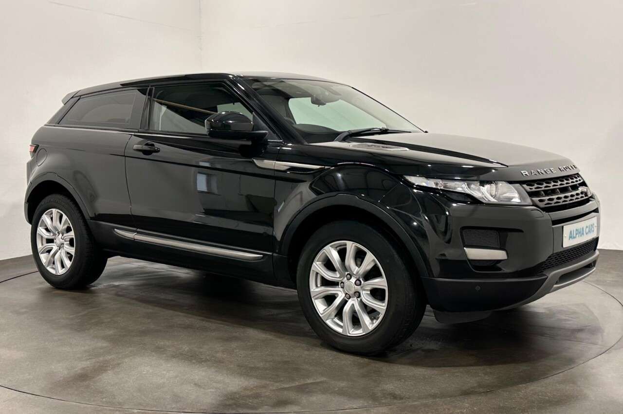 A 2015 LAND ROVER RANGE ROVER EVOQUE 2.2 SD4 Pure Tech Coupe 3dr Diesel Manual 4WD Euro 5 (s/s) (190 ps) Panoram A 2015 LAND ROVER RANGE ROVER EVOQUE 2.2 SD4 Pure Tech Coupe 3dr Diesel Manual 4WD Euro 5 (s/s) (190 ps) Panoram