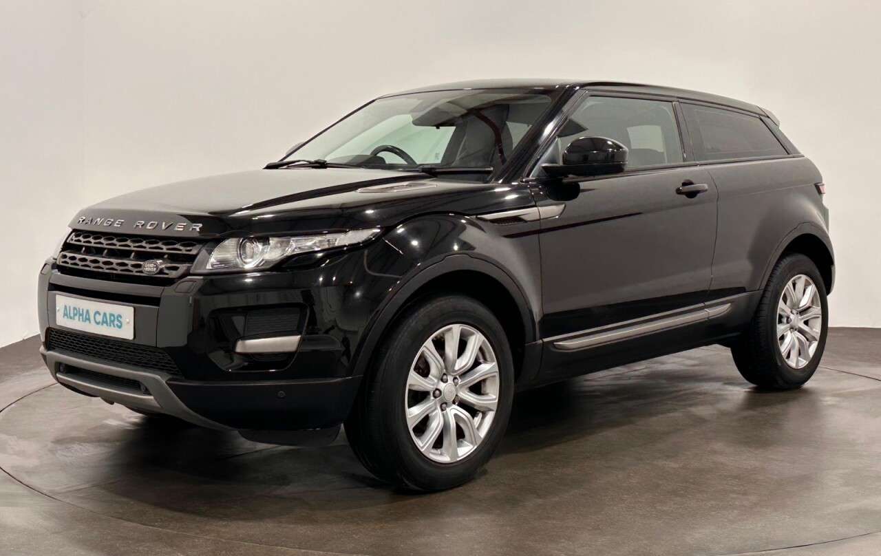 A 2015 LAND ROVER RANGE ROVER EVOQUE 2.2 SD4 Pure Tech Coupe 3dr Diesel Manual 4WD Euro 5 (s/s) (190 ps) Panoram A 2015 LAND ROVER RANGE ROVER EVOQUE 2.2 SD4 Pure Tech Coupe 3dr Diesel Manual 4WD Euro 5 (s/s) (190 ps) Panoram