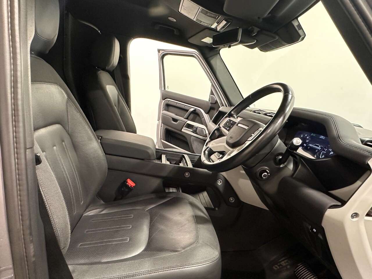 2021 LAND ROVER DEFENDER 110 2021 LAND ROVER DEFENDER 110