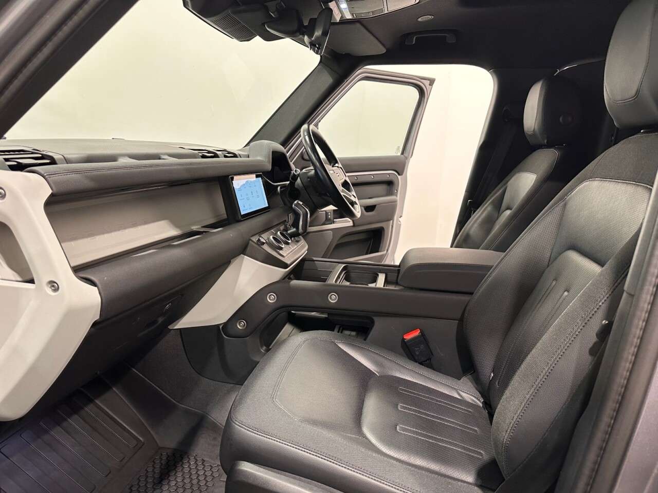 2021 LAND ROVER DEFENDER 110 2021 LAND ROVER DEFENDER 110