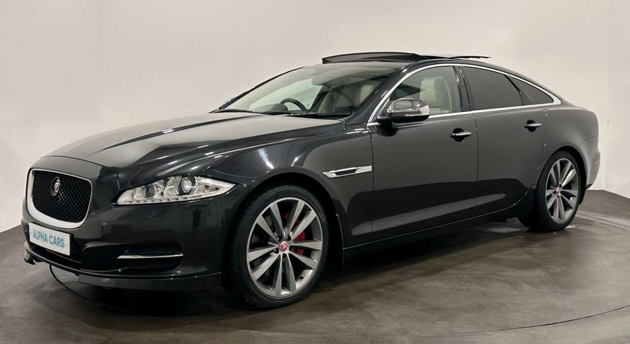 A 2014 JAGUAR XJ 3.0d V6 Portfolio Saloon 4dr Diesel Auto Euro 5 (s/s) (275 ps) Meridan Audi A 2014 JAGUAR XJ 3.0d V6 Portfolio Saloon 4dr Diesel Auto Euro 5 (s/s) (275 ps) Meridan Audi