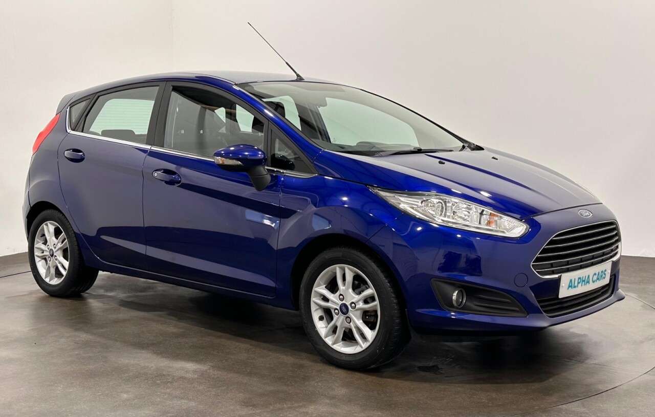 A 2016 FORD FIESTA 1.25 Zetec Hatchback 5dr Petrol Manual Euro 6 (82 ps) A 2016 FORD FIESTA 1.25 Zetec Hatchback 5dr Petrol Manual Euro 6 (82 ps)