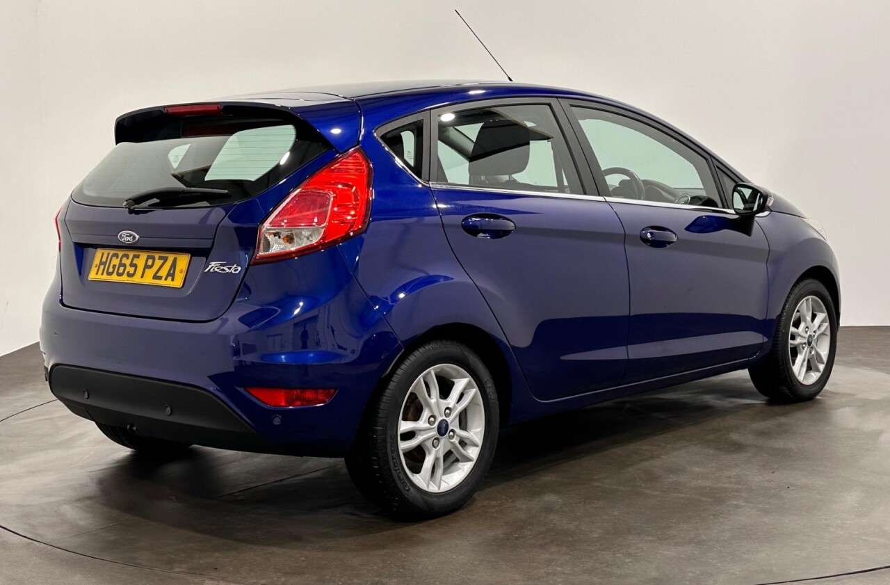 A 2016 FORD FIESTA 1.25 Zetec Hatchback 5dr Petrol Manual Euro 6 (82 ps) A 2016 FORD FIESTA 1.25 Zetec Hatchback 5dr Petrol Manual Euro 6 (82 ps)