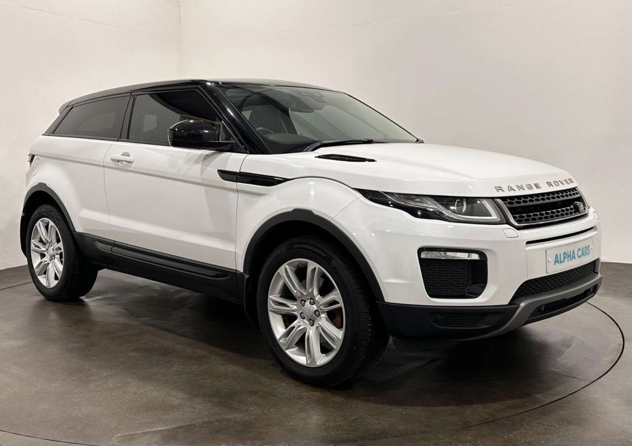 A 2018 LAND ROVER RANGE ROVER EVOQUE 2.0 TD4 SE Tech Coupe 3dr Diesel Auto 4WD Euro 6 (s/s) (180 ps) A 2018 LAND ROVER RANGE ROVER EVOQUE 2.0 TD4 SE Tech Coupe 3dr Diesel Auto 4WD Euro 6 (s/s) (180 ps)