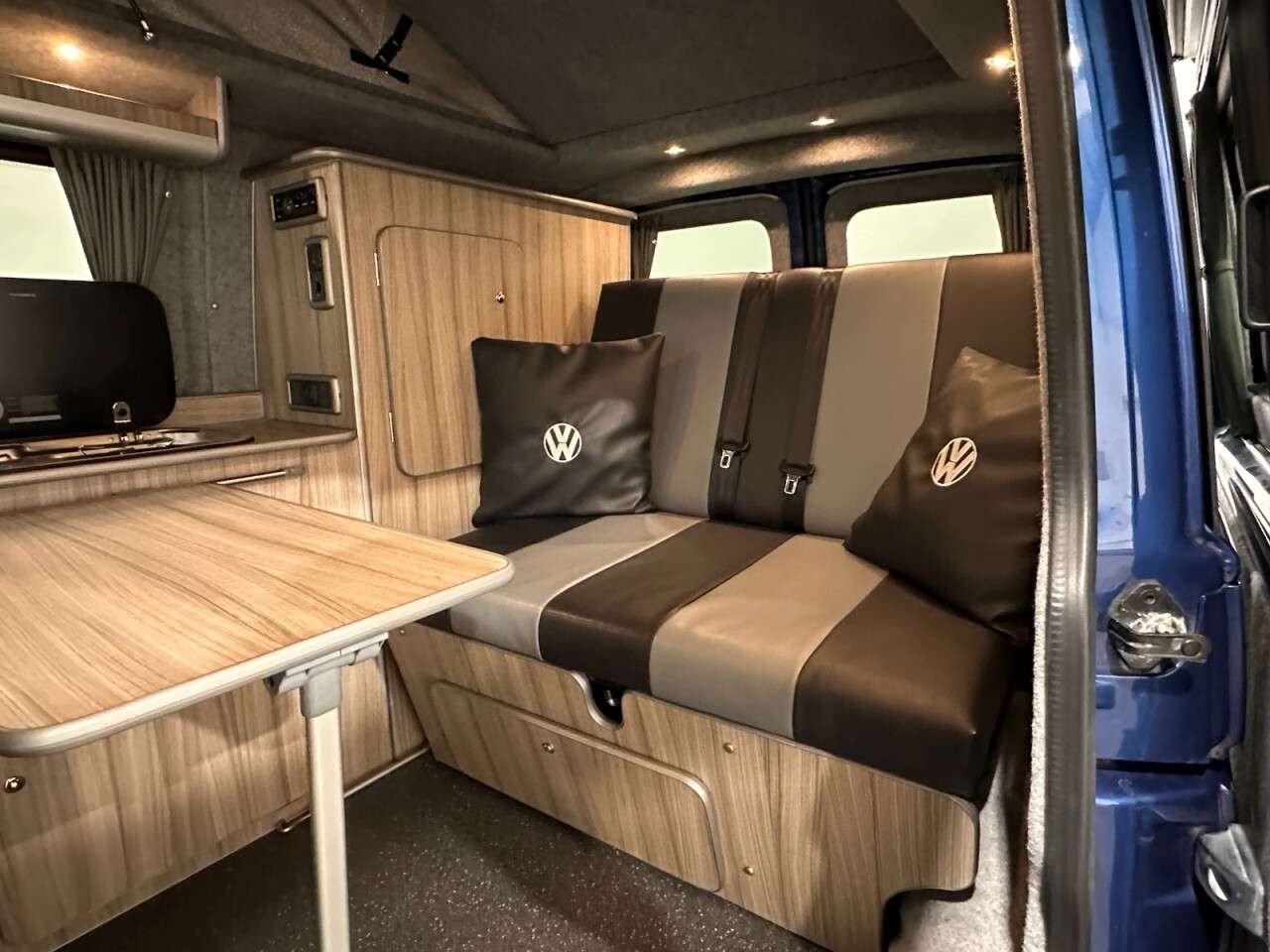 2015 VOLKSWAGEN CAMPER 2015 VOLKSWAGEN CAMPER