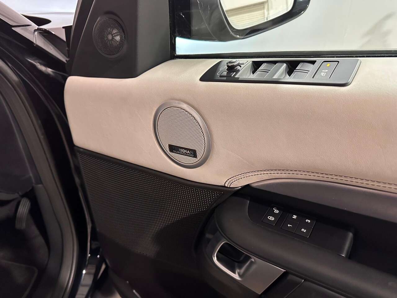 2017 LAND ROVER DISCOVERY 2017 LAND ROVER DISCOVERY