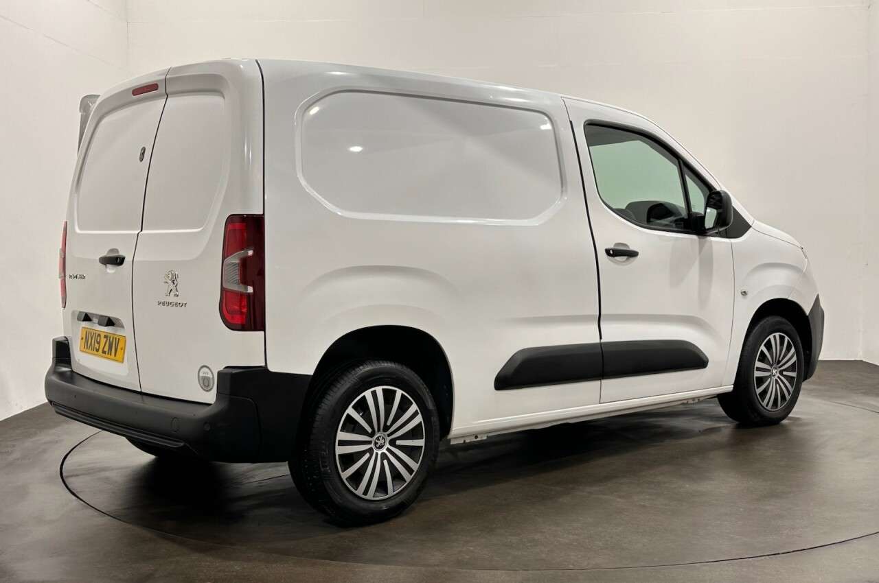 A 2019 PEUGEOT PARTNER 1.6 BlueHDi 1000 Professional Standard Panel Van 5dr Diesel Manual SWB Euro A 2019 PEUGEOT PARTNER 1.6 BlueHDi 1000 Professional Standard Panel Van 5dr Diesel Manual SWB Euro