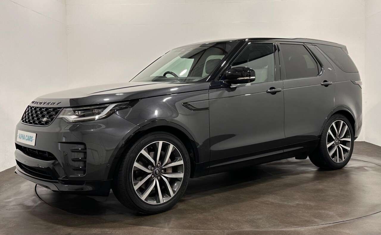 A 2022 LAND ROVER DISCOVERY 3.0 D300 MHEV R-Dynamic SE SUV 5dr Diesel Auto 4WD Euro 6 (s/s) (300 ps) He A 2022 LAND ROVER DISCOVERY 3.0 D300 MHEV R-Dynamic SE SUV 5dr Diesel Auto 4WD Euro 6 (s/s) (300 ps) He