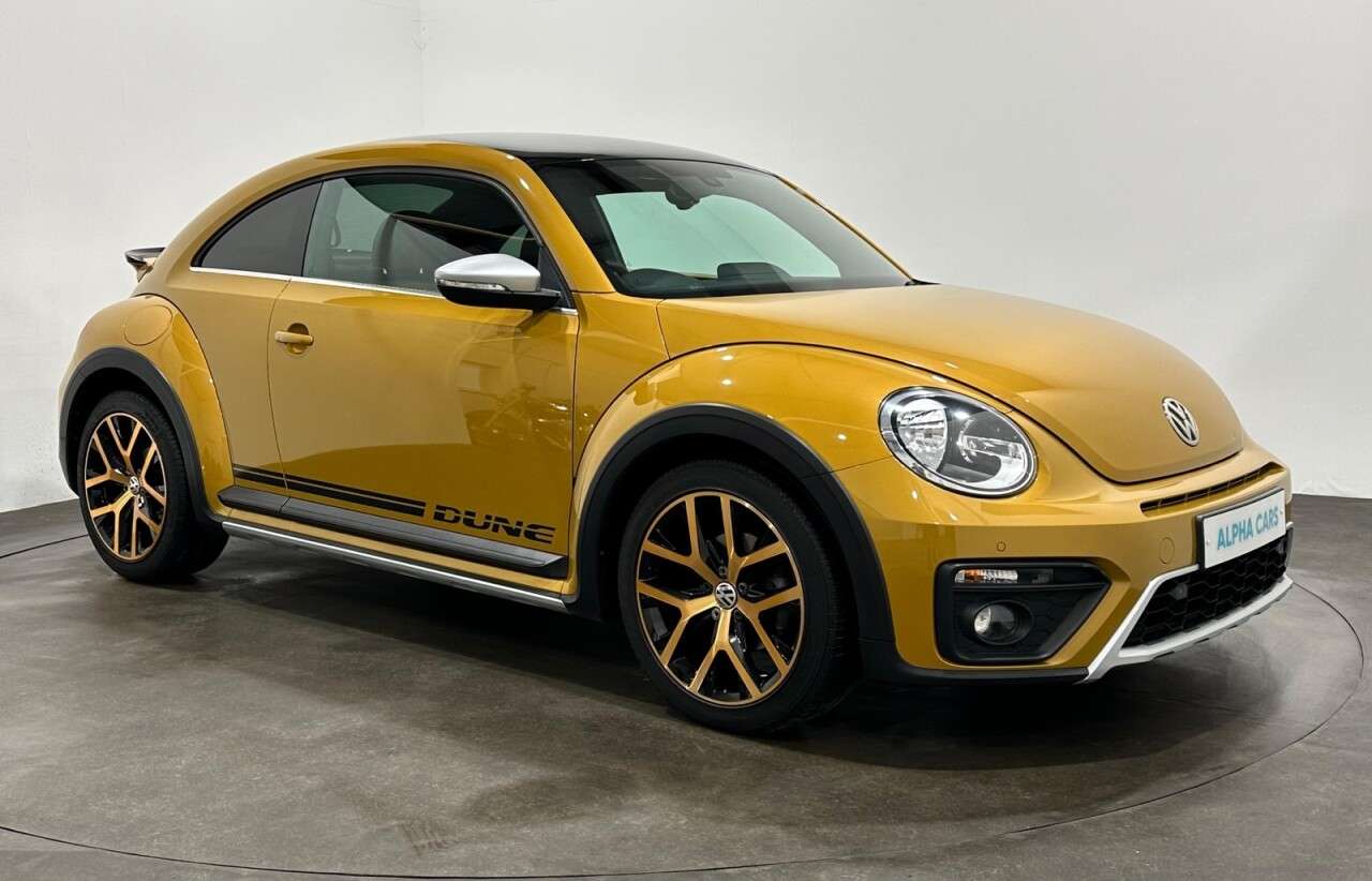 A 2016 VOLKSWAGEN BEETLE 1.2 TSI BlueMotion Tech Dune Hatchback 3dr Petrol Manual Euro 6 (s/s) (105 A 2016 VOLKSWAGEN BEETLE 1.2 TSI BlueMotion Tech Dune Hatchback 3dr Petrol Manual Euro 6 (s/s) (105