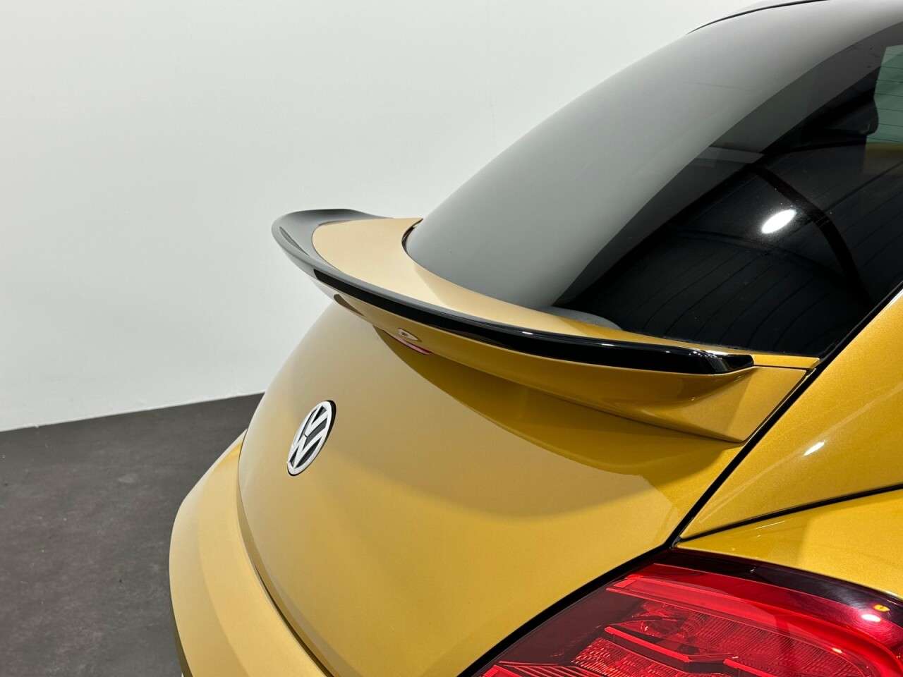 2016 VOLKSWAGEN BEETLE 2016 VOLKSWAGEN BEETLE