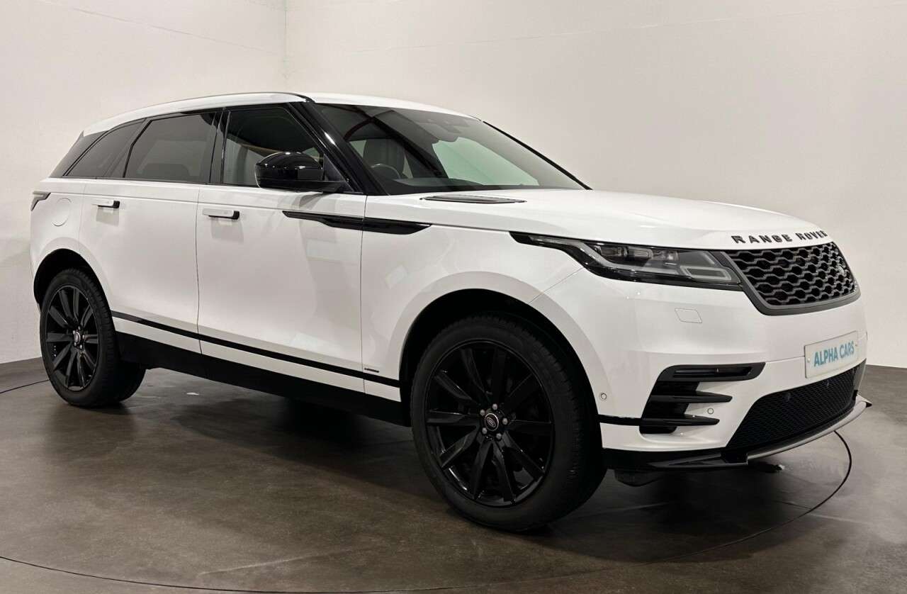 A 2018 LAND ROVER RANGE ROVER VELAR 2.0 D180 R-Dynamic HSE SUV 5dr Diesel Auto 4WD Euro 6 (s/s) (180 ps) A 2018 LAND ROVER RANGE ROVER VELAR 2.0 D180 R-Dynamic HSE SUV 5dr Diesel Auto 4WD Euro 6 (s/s) (180 ps)
